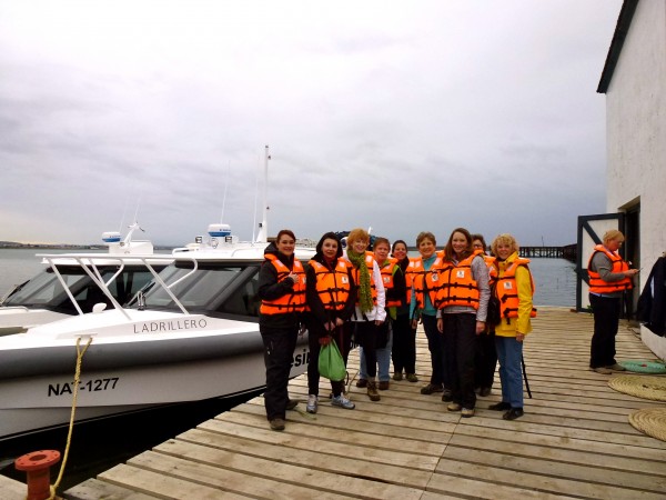 p1000088 Getting ready to board with Brownell colleagues