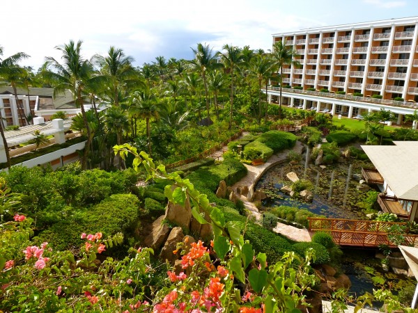 p10106111 View from my balcony in the Napua Tower of the Grand Wailea