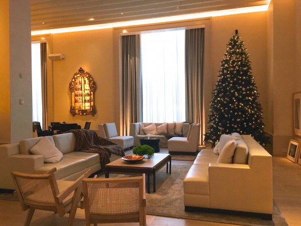 Welcome lobby at The New York EDITION